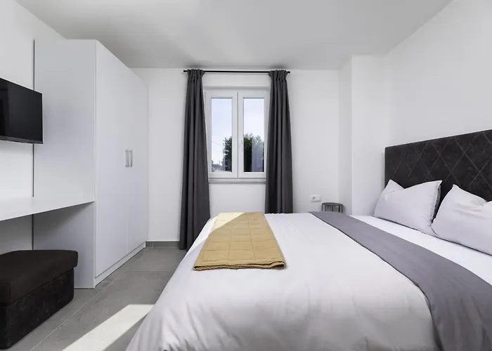 Vila Isabela Lakmartin