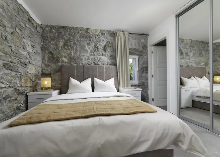 Isabela Vila Lakmartin