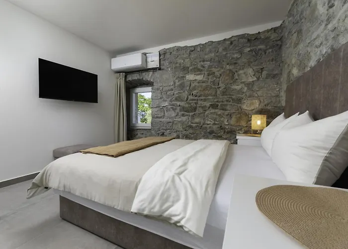 Isabela Vila Lakmartin