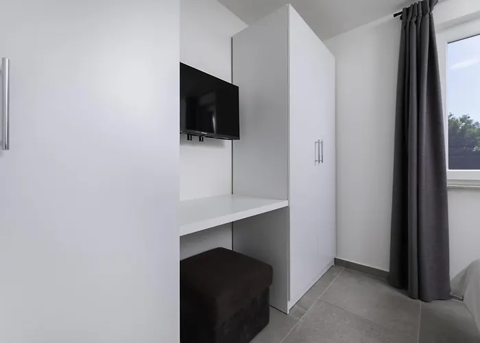 Isabela Vila Lakmartin